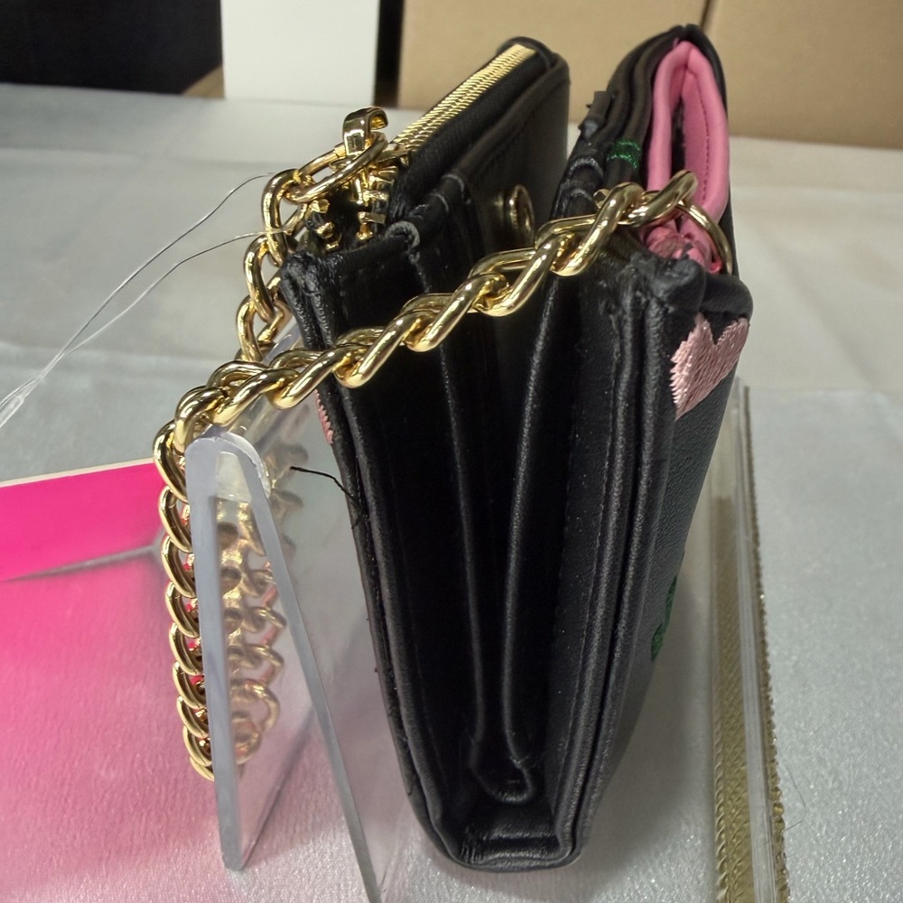 Betsey Johnson black and pink compact wallet brand new - Picture 2 of 6